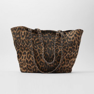 Z Women's Bag 2023 New Product Fashionable and Versatile Leopard Print Fabric Large Capacity Single Shoulder Handheld Shopping Bag