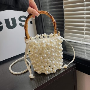 Bags Small Fragrant Pearl Bag 2024 New Collection Forest Sweet Girl Fashion Hollow Handheld Crossbody Woven Bag