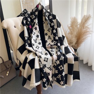 Air conditioned room shawl outside, women's summer office nap blanket, sofa blanket, imitation cashmere tassel warm scarf