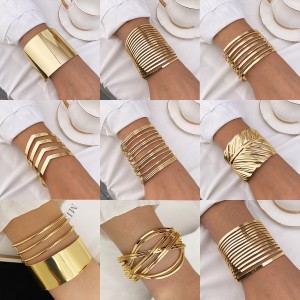 European and American internet celebrity style, exaggerated personality, large-area smooth surface bracelet, Bohemian style multi-layer alloy bracelet, women's bracelet