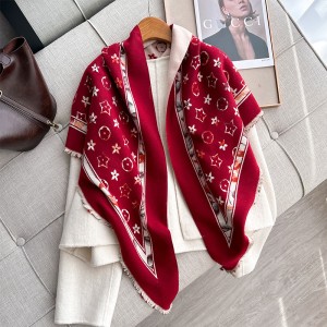 2024 autumn and winter new imitation cashmere triangular scarf with five pointed star print small fresh double-sided warm scarf draped