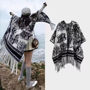 New European and American style cape, shawl, travel outfit, big cape, outer outfit, internet celebrity, same brand, warm imitation cashmere scarf