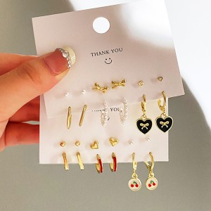 Sweet and cool style jewelry ins, cold and cool style heart ring six piece set earrings, personalized ear buckles, high-end card earrings