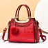 2024 new Korean version large capacity women's bag, fashionable and simple single shoulder crossbody bag, middle-aged mother bag, plaid temperament bag