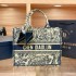 2024 New Classic Old Flower High Fashion Zoo Embroidery Tote Bag Elegant Handheld Shopping Women's Bag