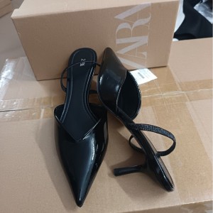 2024 Autumn New Product Black Pointed Toe Dew Heel Muller Shoes for Women's Fashion Casual High Heels