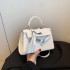 This year's popular niche fashion handbag for women, 2023 spring and summer new retro high-end crossbody square bag