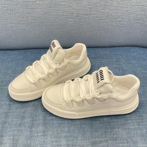 Miu's Thick soled Little White Shoes for Women 2023 Spring and Autumn New Casual Sports Shoes Round Head Color blocked Fashion Height increasing Board Shoes