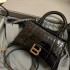 This year's popular bags for women 2024, new high-end French niche hourglass bags, popular handheld single shoulder crossbody bags