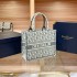 DIAOLUN Cross border 2024 New Embroidered Handbag Fashion Large Capacity Shopping Women's Premium Tote Bag