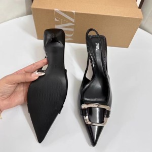 ZA New Product 2024 Autumn Lacquer Fabric Metal Buckle Decoration Shallow Mouth Pointed Tip Thin Heel Baotou Fashion High Heels Sandals for Women