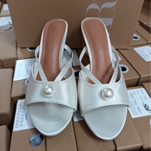 ZA2024 Women's Shoes Summer New Style New Chinese Pearl Sandals Women's Shoes Fashion Outerwear Middle Heel Coarse Heel Cool Slippers