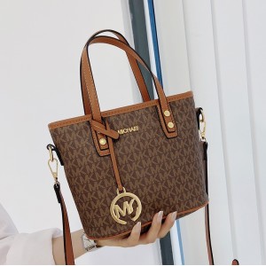 2024 New MK Handheld Basket Bag, Bucket Bag, Large Capacity Crossbody Bag, Premium Texture Casual Women's Bag, Cross border Bag