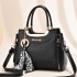 2024 new trendy autumn and winter women's handbag with a simple, fashionable and atmospheric texture, single shoulder crossbody bag