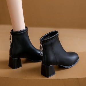 Short boots for children, 2024 autumn and winter new style square toe, thick heel, slim boots, back zipper, high-end boots, high heels