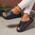 Thick soled slippers for women's outdoor wear, fashionable summer new style, internet celebrity, comfortable one-piece slippers, casual beach sandals