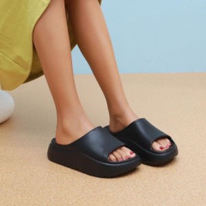 Summer new style flip flops with thick soles and cool slippers for women to wear outside, fashionable and height increasing. Cross border foreign trade export agency for Europe and America