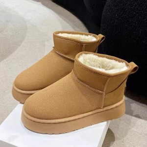 Thick soled snow boots for women 2024 new Korean version winter wear, thick short boots for warmth, snow cotton shoes for women winter