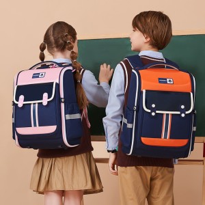 Space backpack for elementary school students, reducing their burden and providing spine protection for children. Wholesale of backpacks for boys and girls in grades 13 to 6