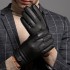 Leather gloves for men in autumn and winter, with fleece insulation for driving and riding motorcycles. Touchscreen imitation deer skin pattern, top layer sheepskin gloves