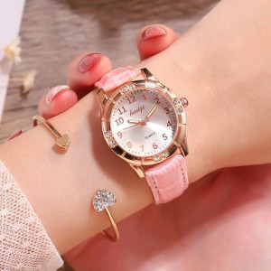 New Fashion Student Electronic Quartz Watch Cute Night Light Digital Life Waterproof Women's Watch Korean Version Simple