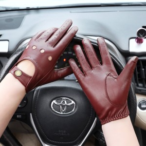 Leather riding gloves for men in spring and autumn, thin style for outdoor fitness, retro Harley motorcycle, sheepskin, cool and trendy