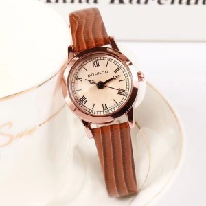 Hot selling new style fashionable women's watches wholesale niche light luxury student party retro high-end appearance watch