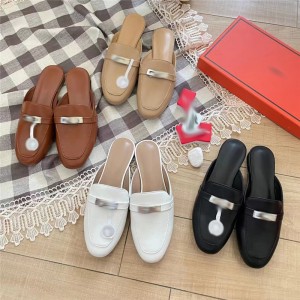 in stock! High version 2023 new Baotou slippers for women with flat metal buckles, suitable for lazy people, half slip slippers