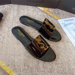 goods in stock! High version 2023 new one-piece slippers for women wearing flat bottomed metal buckle low heel foreign trade sandals