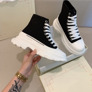 2021 new McQueen high top canvas shoes for women and couples, thick soled sponge cake white shoes, sporty and slim dad shoes, trendy