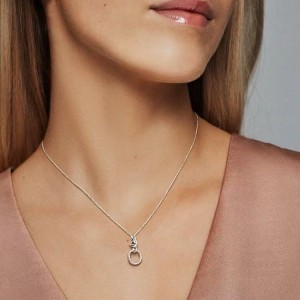 Pan Family's new silver plated diamond inlaid heart interwoven necklace in stock, women's simple and versatile necklace, light luxury collarbone chain