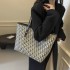 Cross border commuting large capacity bag, new fashionable and personalized armpit tote bag, retro daily single shoulder handbag for women