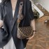 High end retro printed women's bag 2024 new fashionable single shoulder underarm baozi mother bag versatile commuting diagonal cross bag