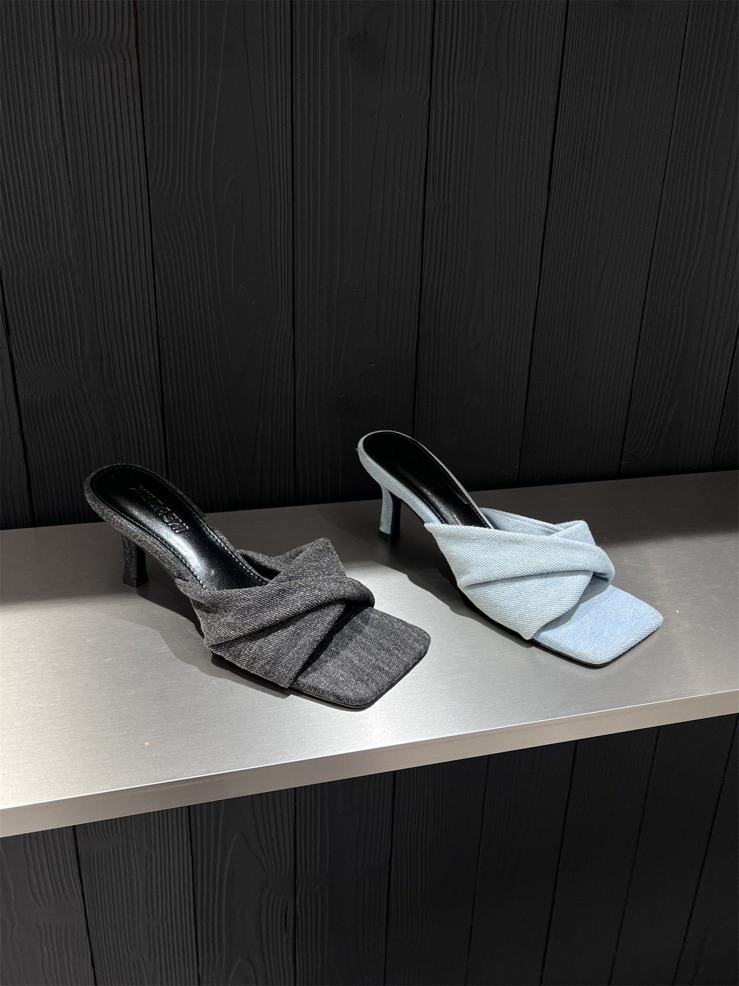 2023 Summer New Denim Cross Strap Square Head, Thin Heel, Middle Heel, Slippers, Fashion High Heels, Women's Sandals