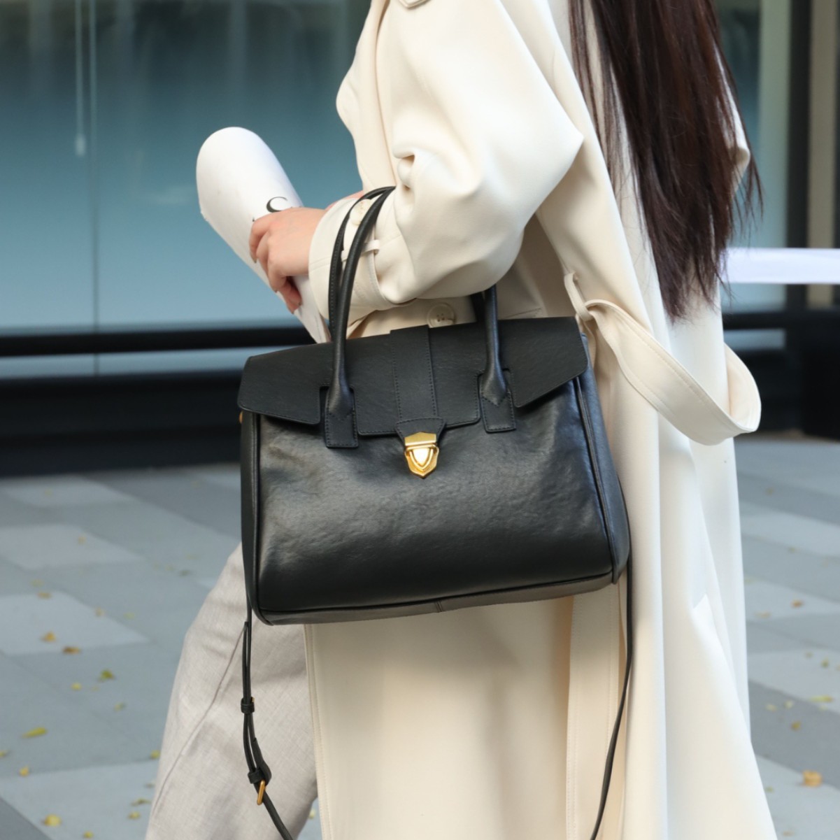 2025 top layer vegetable tanned cowhide high-end briefcase leather retro commuting large capacity crossbody handbag