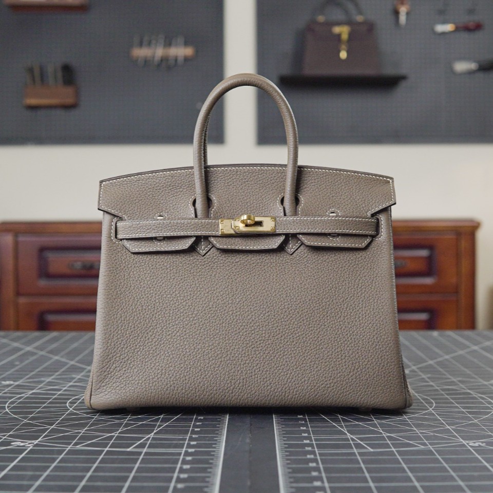 2025 first layer cowhide women's bag high-end platinum bag fashionable temperament genuine leather women's bag classic versatile handbag