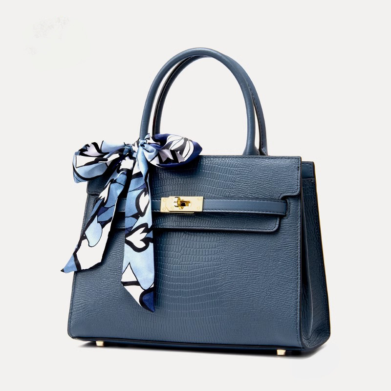 Women's handbag, handbag, women's 2025 new style, light luxury, simple temperament, middle-aged high-end crossbody, large capacity mother's bag