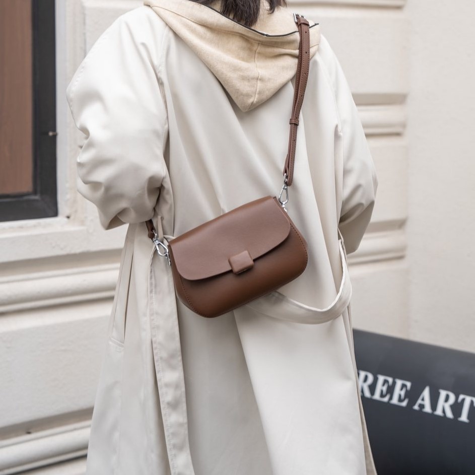Bag Women's 2025 Spring Forest Small Luxury One Shoulder Crossbody Bag Hot Tiktok Vintage Soft Leather