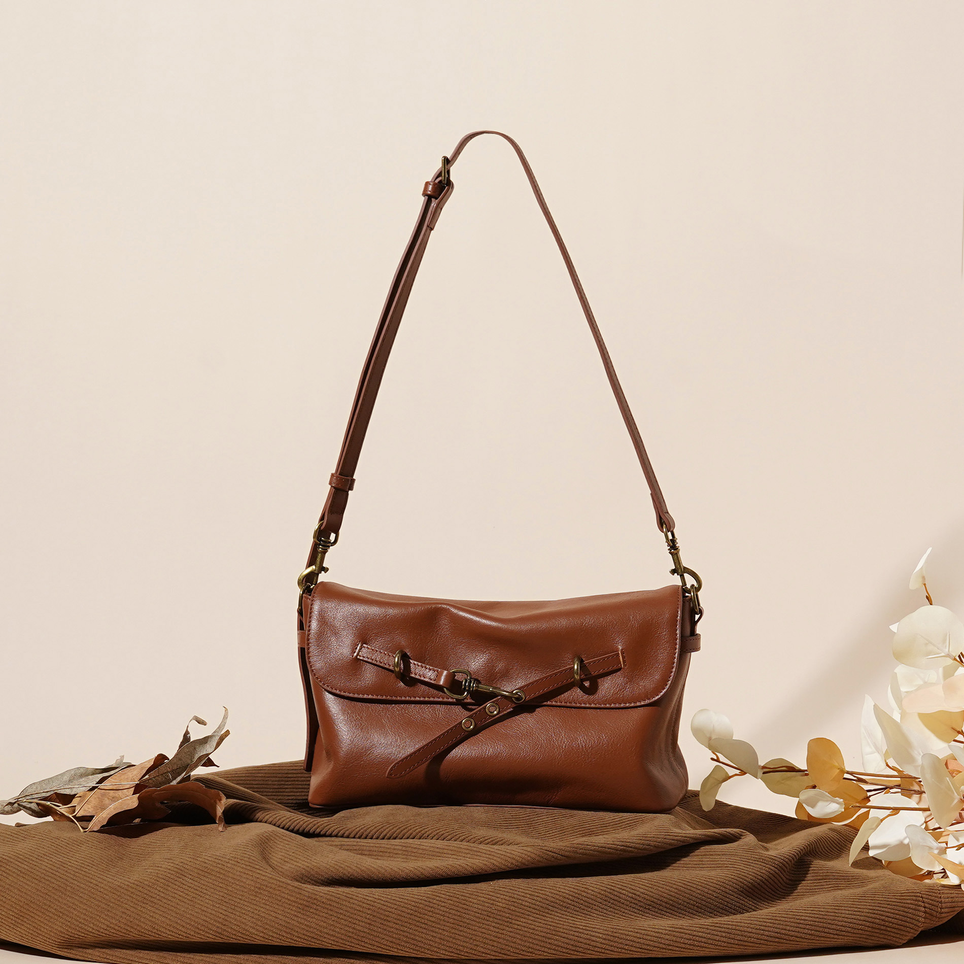 Vintage top layer cowhide commuting tote bag 2025 new crossbody bag with genuine leather texture, single shoulder large bag, women's crossbody bag