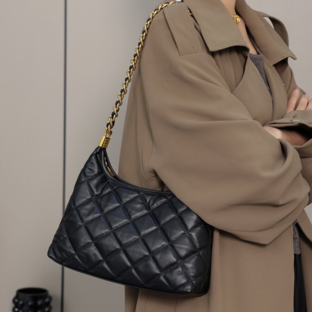 Top layer cowhide diamond grid bag, women's new spring and summer genuine leather bag, fashionable and versatile temperament, single shoulder armpit crossbody bag