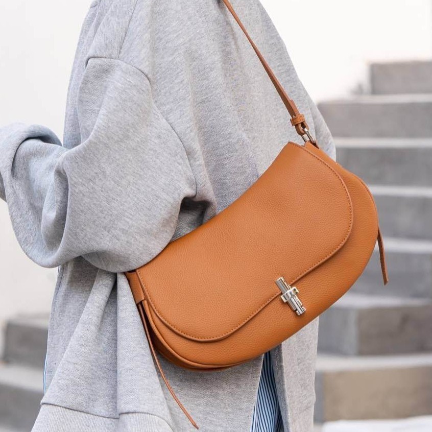 Top layer cowhide 2025 spring/summer new genuine leather women's bag, high-end and versatile, casual commuting single shoulder crossbody bag for women