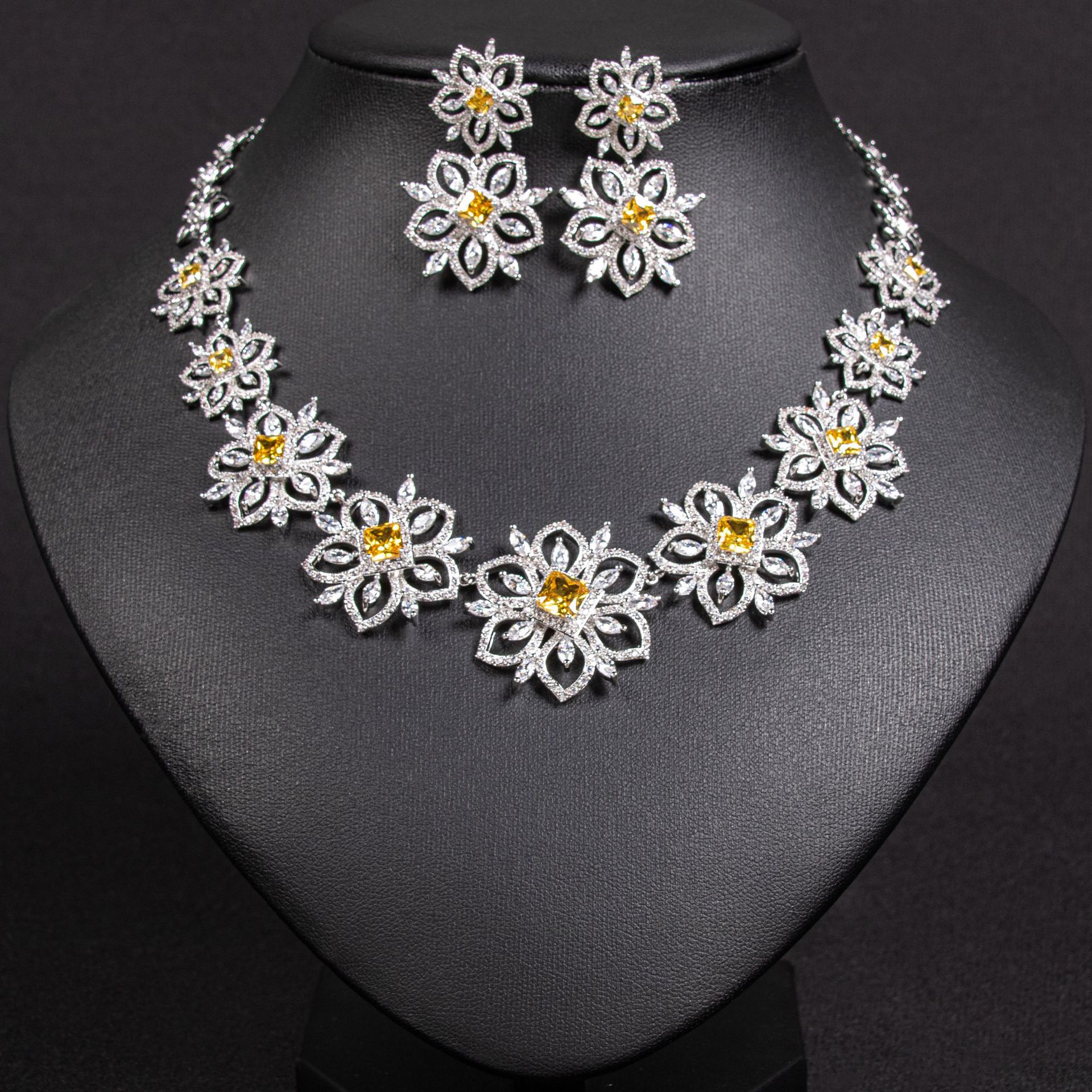 European and American cross-border luxury jewelry necklace ins style women's high-end banquet wedding dress zircon earrings jewelry set
