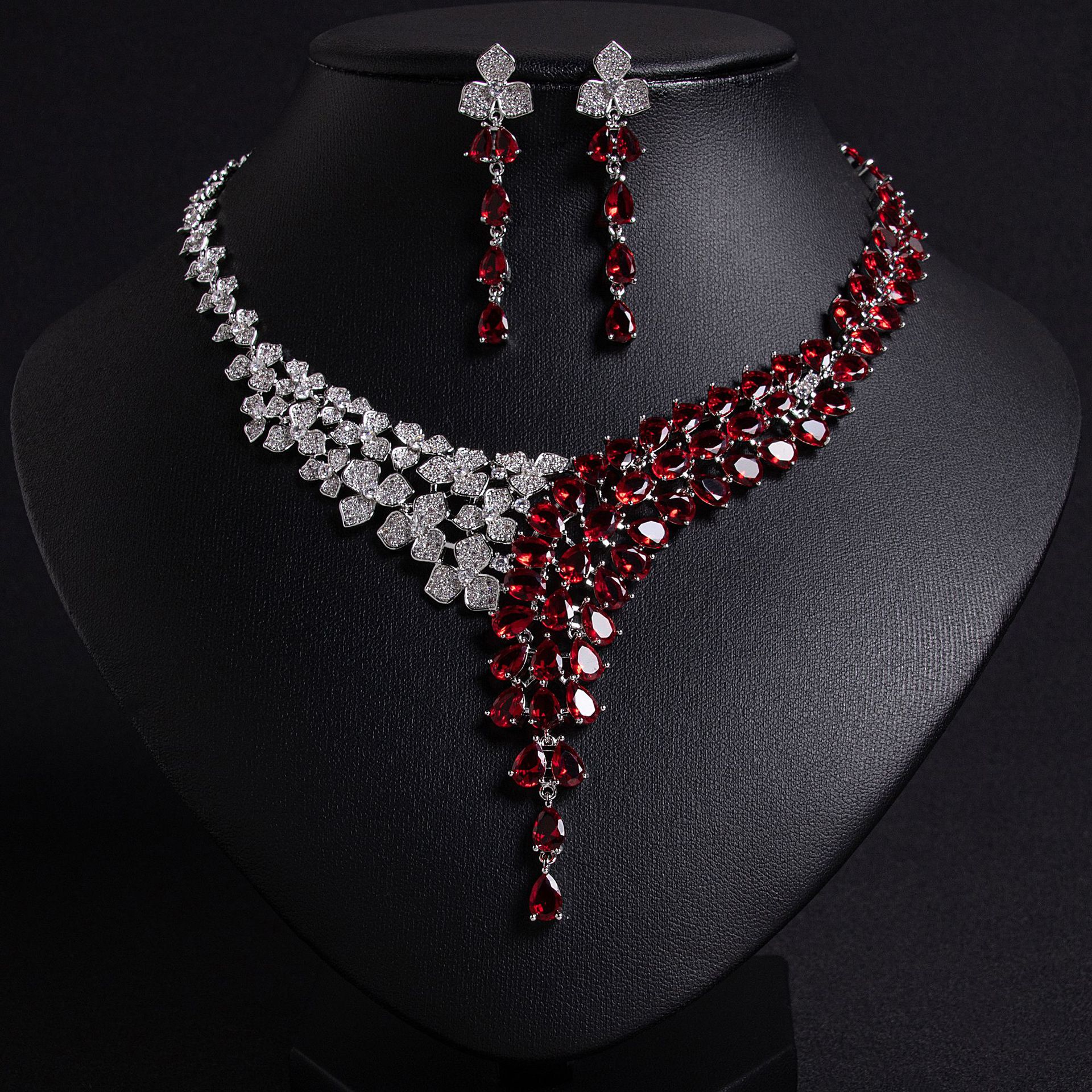 Cross over popular European and American bride wedding necklace earrings zircon set shining simple wedding dress jewelry set