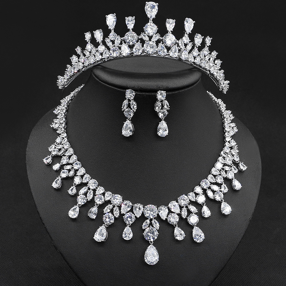Luxury wedding accessories, high-end zircon bridal necklace, earrings, crown headpieces, wedding accessories, three piece set, wedding accessories