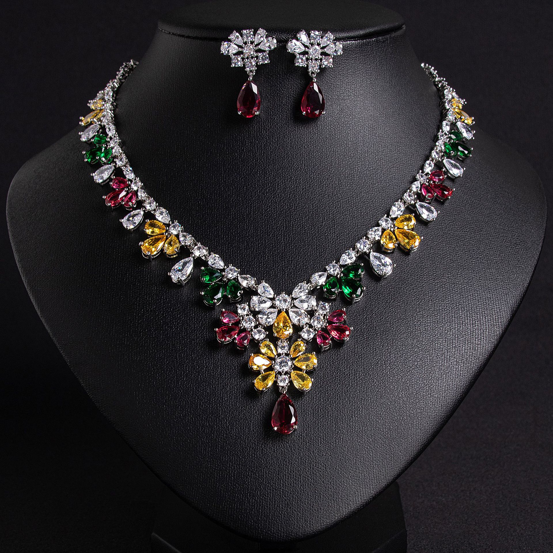 European and American brides' wedding necklace, earring set, sparkling zircon, dinner party accessories, simple wedding dress, jewelry