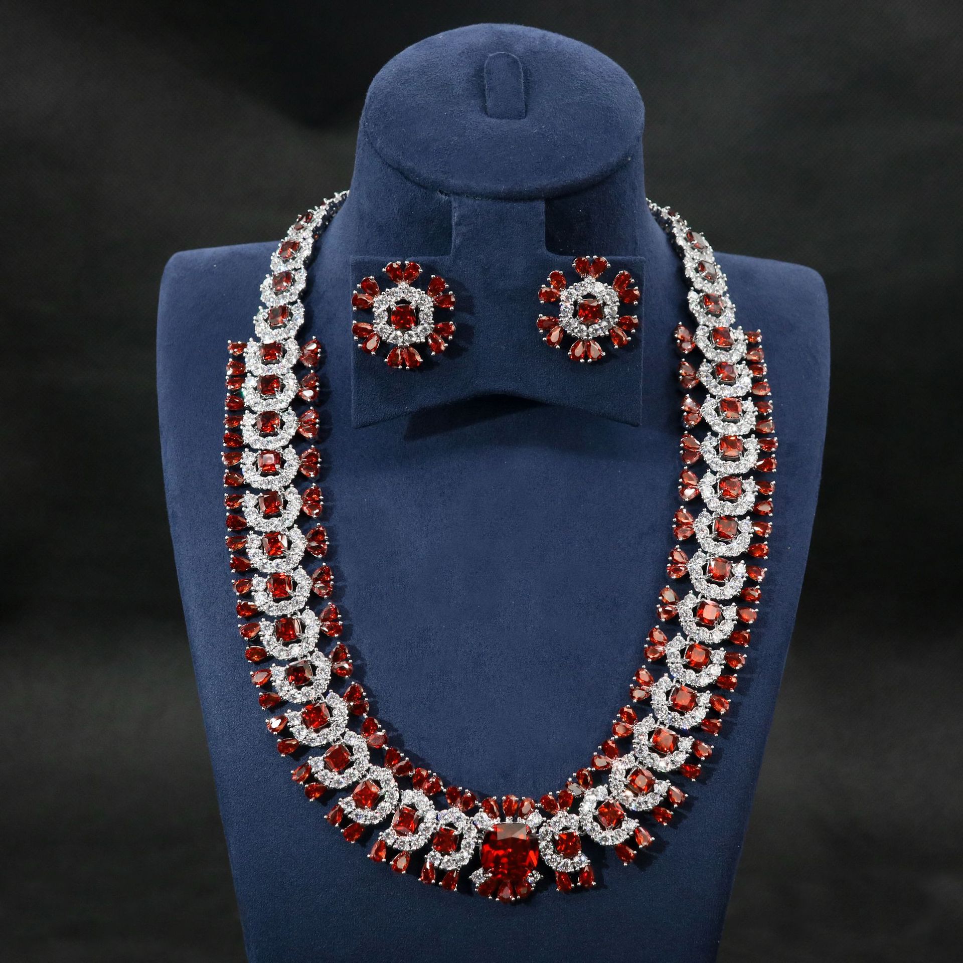 Jewelry Set Zircon Bracelet Korean Fashion Quality Bracelet Small High class Necklace Earrings New Jewelry Wholesale