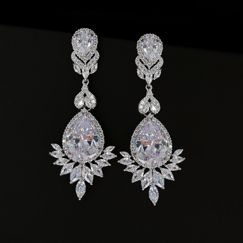 European and American style ins retro water drop zircon earrings with high-end tassel ear clips, long luxury earrings, cross-border bestseller