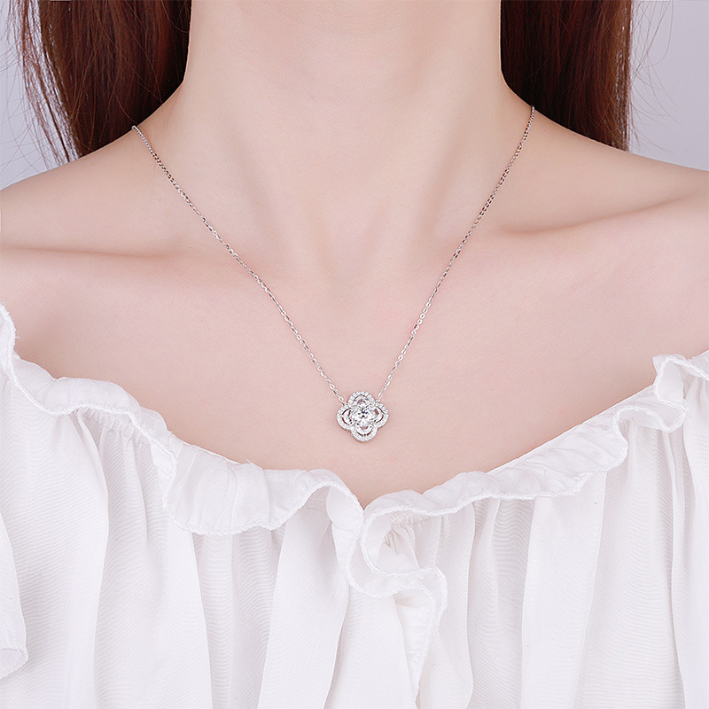 S925 pure silver diamond inlaid clover necklace for women, versatile, personalized, simple pendant, exquisite temperament, high-end wholesale