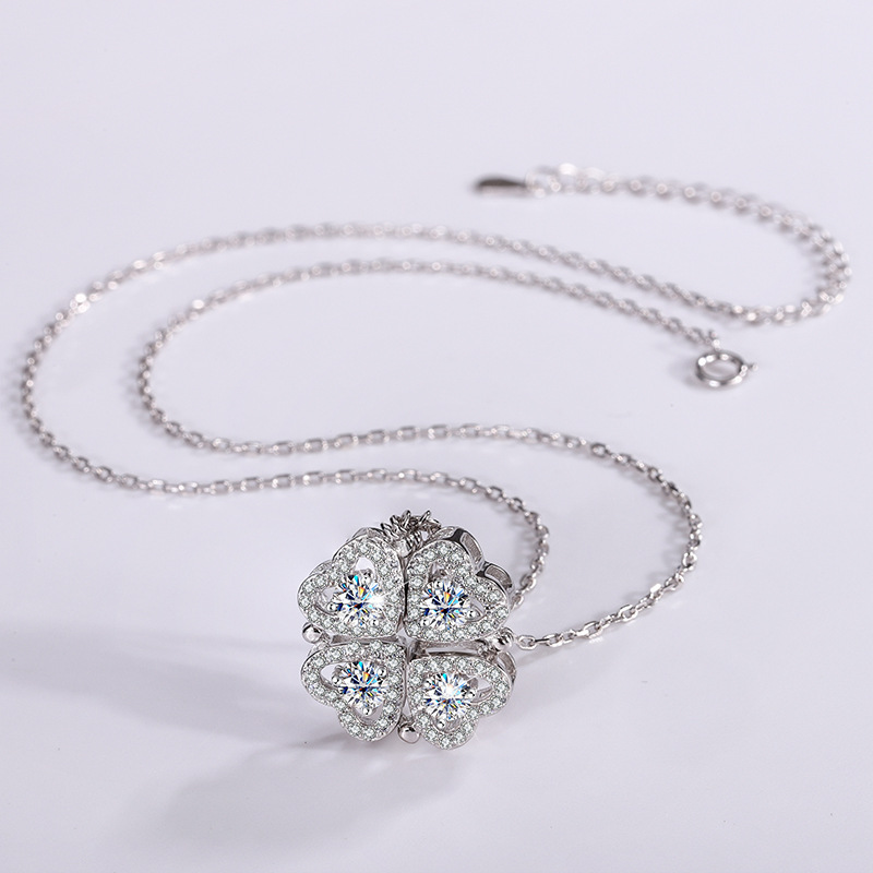 S925 pure silver heart-shaped necklace, women's high-end sense, Mozambique diamond pendant, New Year sweater chain accessories wholesale
