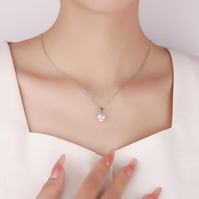 S925 silver egg shaped moissanite necklace earrings set for women, simple and luxurious style collarbone chain cross-border supply